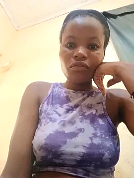 Snapshot of petite_babe chatting on 02/03/26, 05:05 petite babe online show from 02/03/26, 05:05