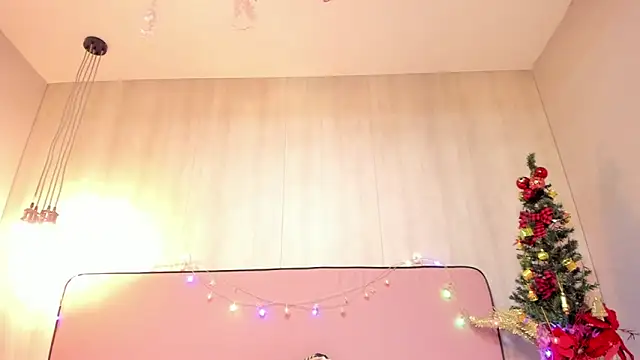 Snapshot of ShairaCoxx chatting on 12/28/24, 03:26 ShairaCoxx online show from 12/28/24, 03:26