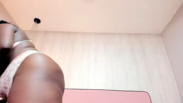 Snapshot of ShairaCoxx chatting on 01/24/25, 03:45 ShairaCoxx online show from 01/24/25, 03:45