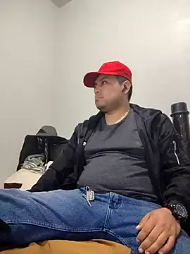 Snapshot of Potro23hotzen chatting on 12/21/24, 12:53 Potro23hotzen online show from 12/21/24, 12:53