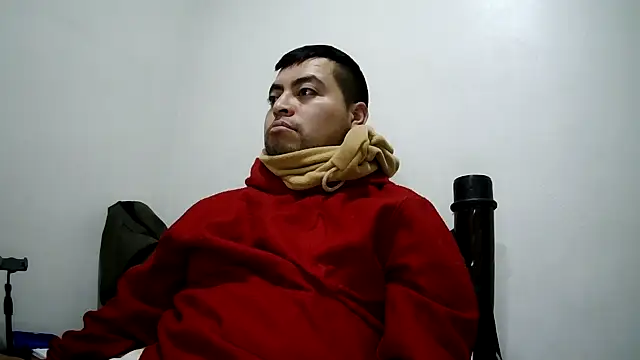 Snapshot of Potro23hotzen chatting on 01/05/25, 09:14 Potro23hotzen online show from 01/05/25, 09:14