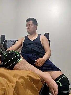 Snapshot of Potro23hotzen chatting on 09/08/25, 11:48 Potro23hotzen online show from 09/08/25, 11:48