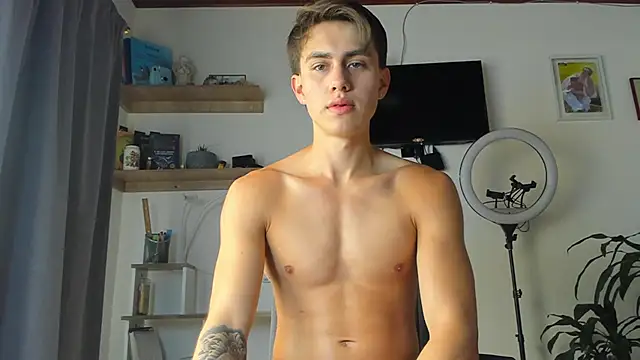 manucute 23  online show from 12/05/25, 02:58