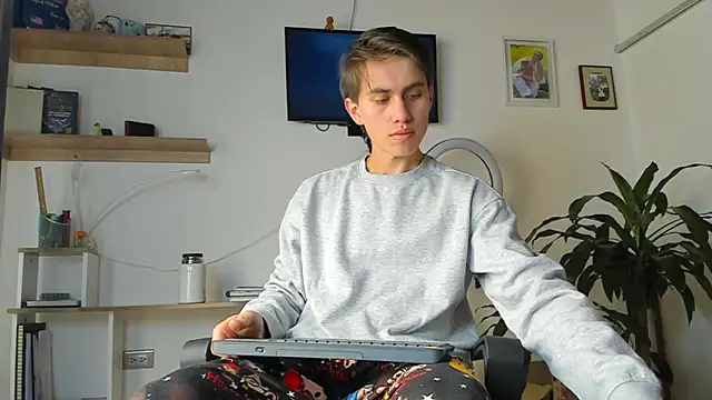 manucute 23  online show from 01/14/26, 02:01