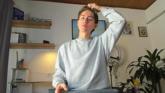 manucute 23  online show from 01/17/26, 02:44