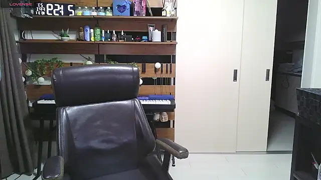 IroManager online show from 10/31/25, 01:01