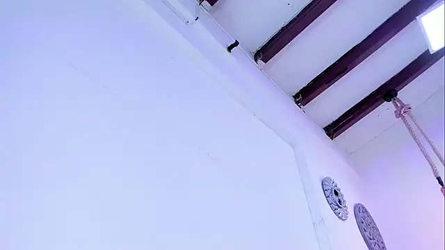 Snapshot of Oriana_Guzman chatting on 01/07/25, 11:37 Oriana Guzman online show from 01/07/25, 11:37