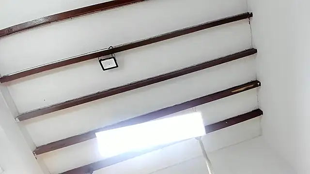 Snapshot of Oriana_Guzman chatting on 02/10/25, 03:32 Oriana Guzman online show from 02/10/25, 03:32