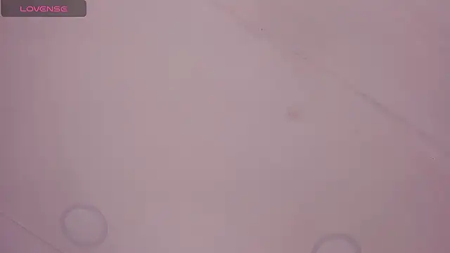 Snapshot of Oriana_Guzman chatting on 09/16/25, 09:16 Oriana Guzman online show from 09/16/25, 09:16