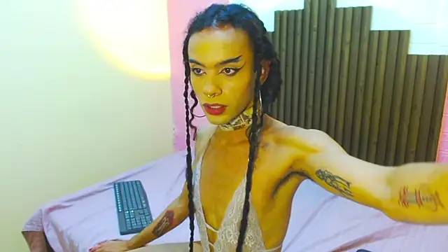 Foxy Ella  online show from 03/18/25, 05:31