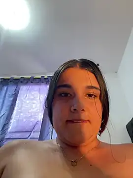 Snapshot of Magic-Smilee chatting on 01/27/25, 09:11 Magic-Smilee online show from 01/27/25, 09:11