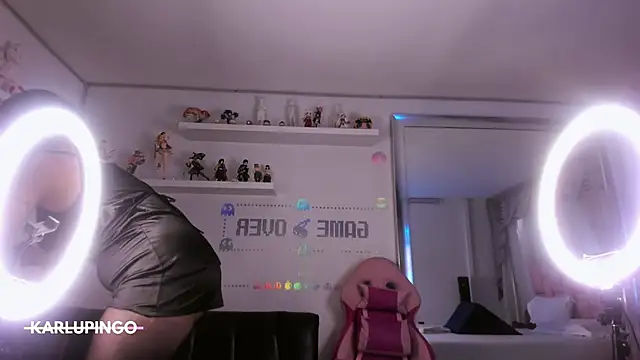 albaismynameX online show from 12/18/24, 12:07