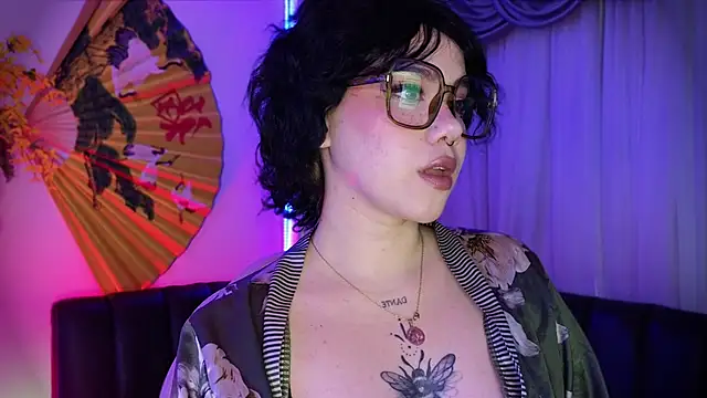 albaismynameX online show from 09/15/25, 12:05