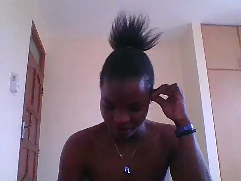 Snapshot of hotgal1112 chatting on 09/12/25, 09:42 hotgal1112 online show from 09/12/25, 09:42