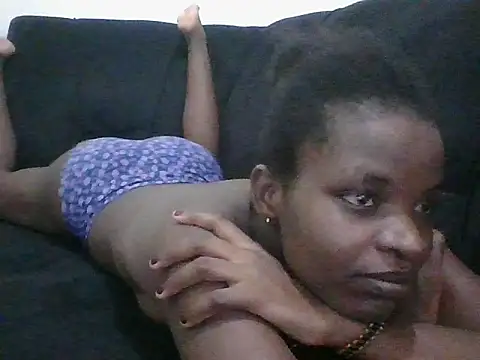 Snapshot of hotgal1112 chatting on 11/29/25, 08:34 hotgal1112 online show from 11/29/25, 08:34