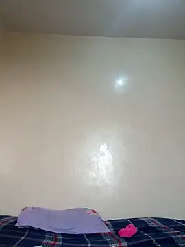 hotgal1112 online show from 02/11/26, 03:55