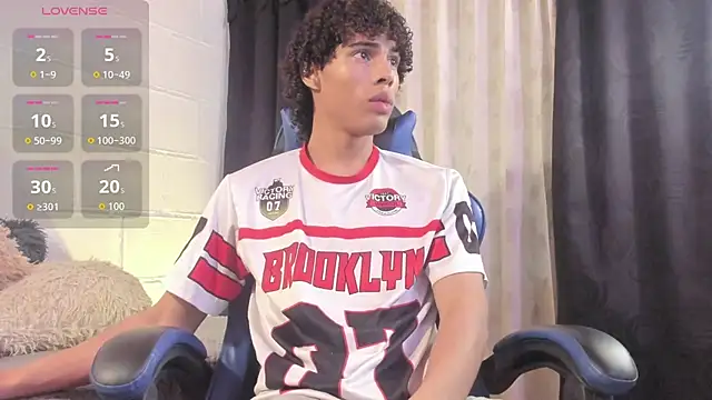 kleo helenos online show from 11/05/25, 03:39