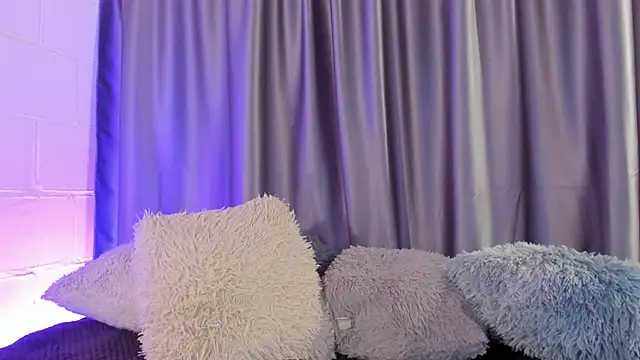 kleo helenos online show from 04/12/26, 07:52