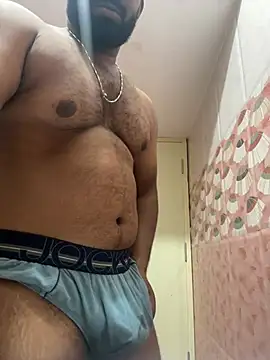 Handsomehunk 4U online show from 12/14/24, 03:04