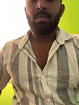 Handsomehunk 4U online show from 02/04/25, 03:44