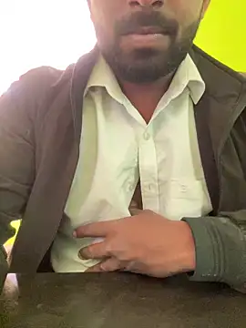 Handsomehunk 4U online show from 02/25/25, 06:47