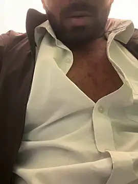 Handsomehunk 4U online show from 02/25/25, 12:45