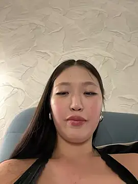 Aiko Yumi online show from 01/31/25, 03:55