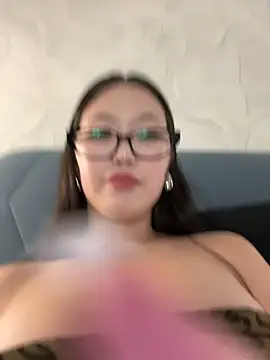 Aiko Yumi online show from 03/03/25, 08:00