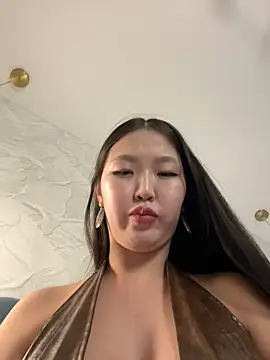 Aiko Yumi online show from 03/09/25, 02:54