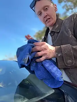 Snapshot of SexyB214 chatting on 12/23/24, 09:18 SexyB214 online show from 12/23/24, 09:18