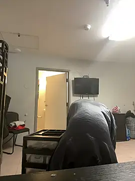 Snapshot of SexyB214 chatting on 01/03/25, 01:48 SexyB214 online show from 01/03/25, 01:48