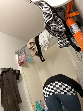 Snapshot of SexyB214 chatting on 01/07/25, 08:56 SexyB214 online show from 01/07/25, 08:56