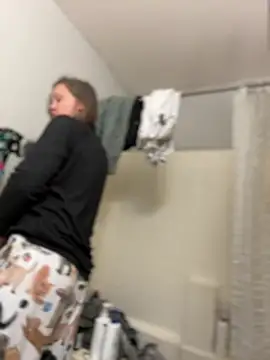 Snapshot of SexyB214 chatting on 01/12/25, 07:42 SexyB214 online show from 01/12/25, 07:42