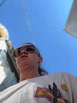 Snapshot of SexyB214 chatting on 02/21/25, 08:16 SexyB214 online show from 02/21/25, 08:16