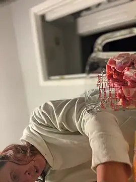 Snapshot of SexyB214 chatting on 03/07/25, 06:02 SexyB214 online show from 03/07/25, 06:02