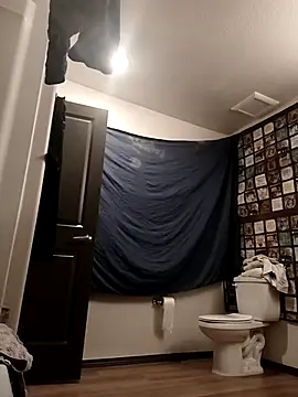 Snapshot of SexyB214 chatting on 09/23/25, 10:51 SexyB214 online show from 09/23/25, 10:51