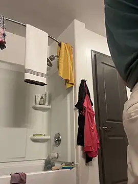 Snapshot of SexyB214 chatting on 10/17/25, 09:39 SexyB214 online show from 10/17/25, 09:39