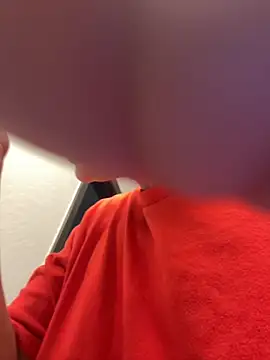 Snapshot of SexyB214 chatting on 10/25/25, 07:41 SexyB214 online show from 10/25/25, 07:41