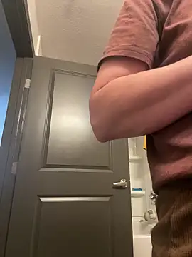 Snapshot of SexyB214 chatting on 11/16/25, 05:18 SexyB214 online show from 11/16/25, 05:18