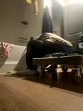 Snapshot of SexyB214 chatting on 11/22/25, 12:37 SexyB214 online show from 11/22/25, 12:37