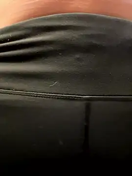 Snapshot of SexyB214 chatting on 11/27/25, 10:45 SexyB214 online show from 11/27/25, 10:45