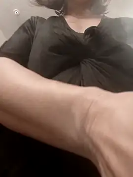 Snapshot of SexyB214 chatting on 12/15/25, 09:41 SexyB214 online show from 12/15/25, 09:41