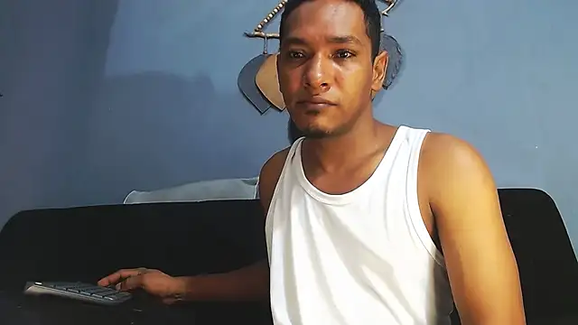 Grandeygruesa1 online show from 04/13/26, 08:03