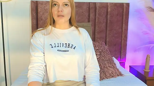 MirandaRoxx online show from 09/10/25, 12:05