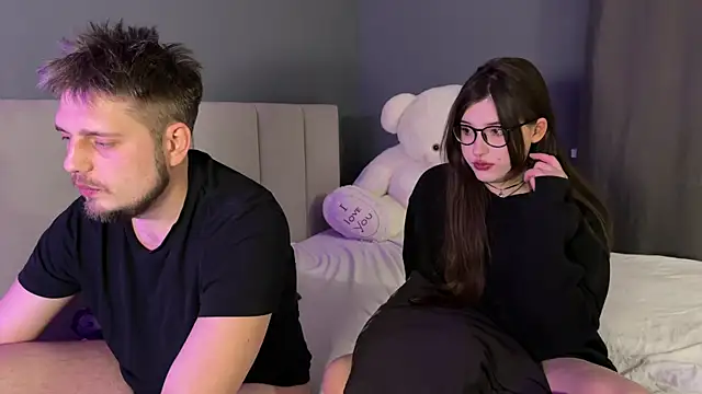 Snapshot of sasaykyra chatting on 04/03/26, 08:51 sasaykyra online show from 04/03/26, 08:51