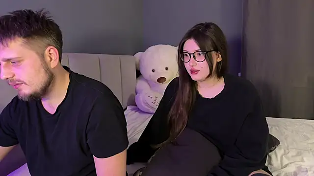 Snapshot of sasaykyra chatting on 04/07/26, 09:48 sasaykyra online show from 04/07/26, 09:48