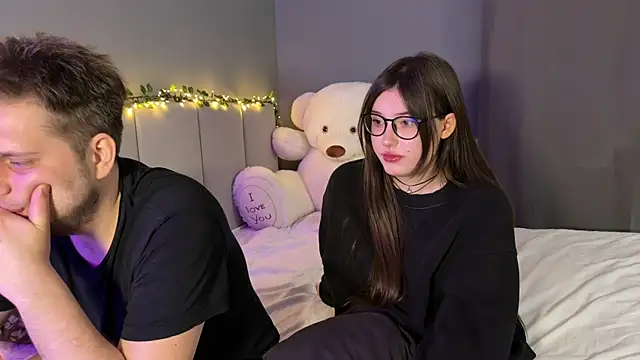 Snapshot of sasaykyra chatting on 04/19/26, 11:07 sasaykyra online show from 04/19/26, 11:07