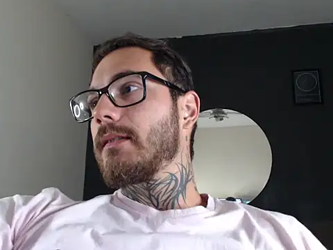 clark r online show from 09/25/25, 11:52