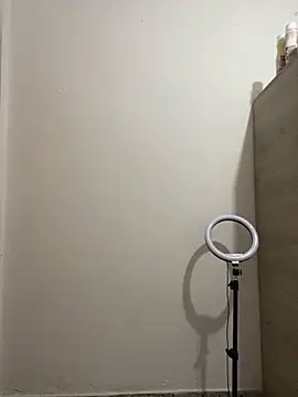 Snapshot of Alicia_ALICIA chatting on 04/05/26, 05:43 Alicia ALICIA online show from 04/05/26, 05:43