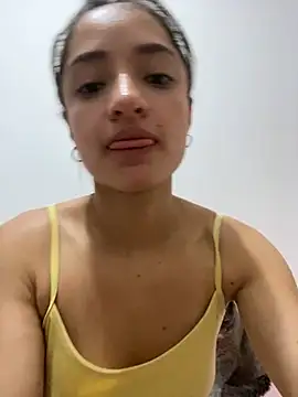 Snapshot of Alicia_ALICIA chatting on 04/14/26, 05:52 Alicia ALICIA online show from 04/14/26, 05:52